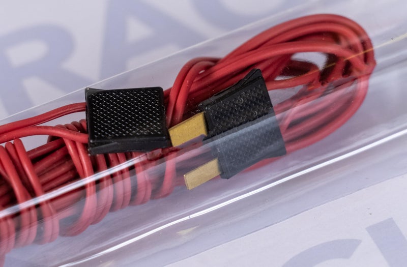 Bachmann Trains - E-Z TRACK - 10â€™ POWER EXTENSION WIRE - RED (1/card) - Image 3